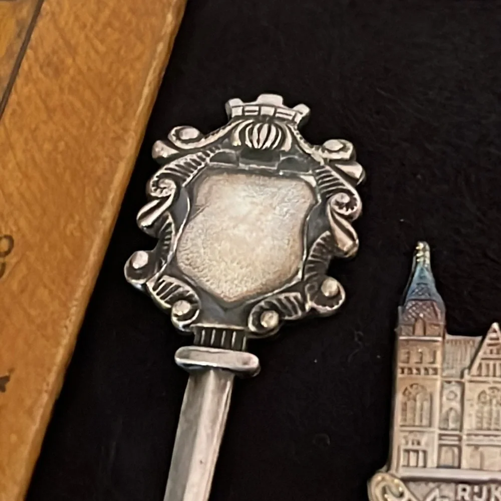 Lot 5 Antique Sterling Silver collector spoons Belgium Amsterdam Netherlands +